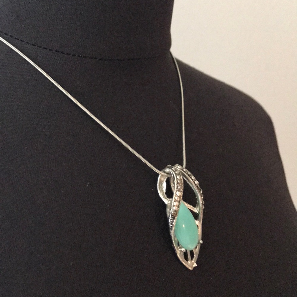 Necklace - Picture 3 of 8